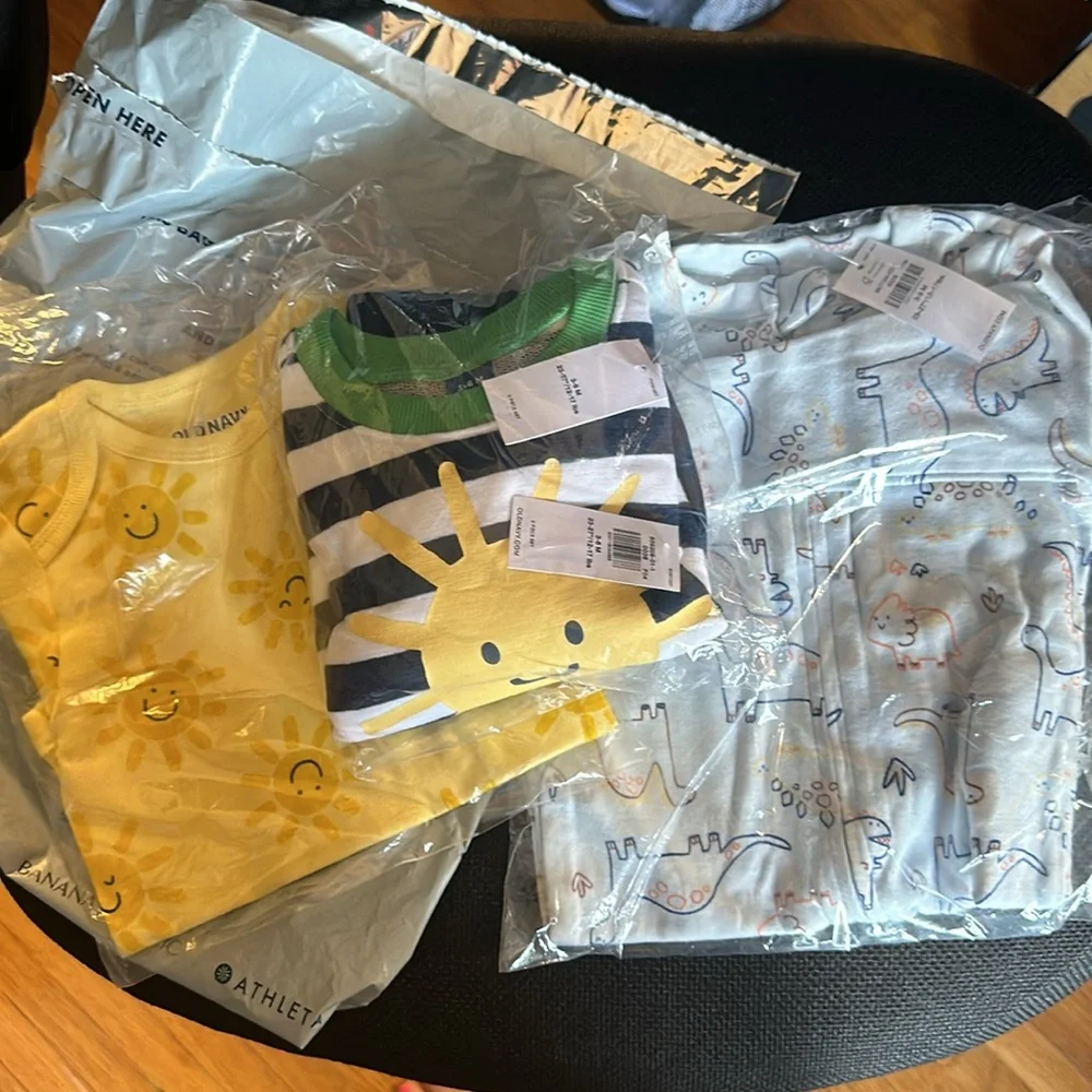 Old Navy baby lot 3-6 6-12
